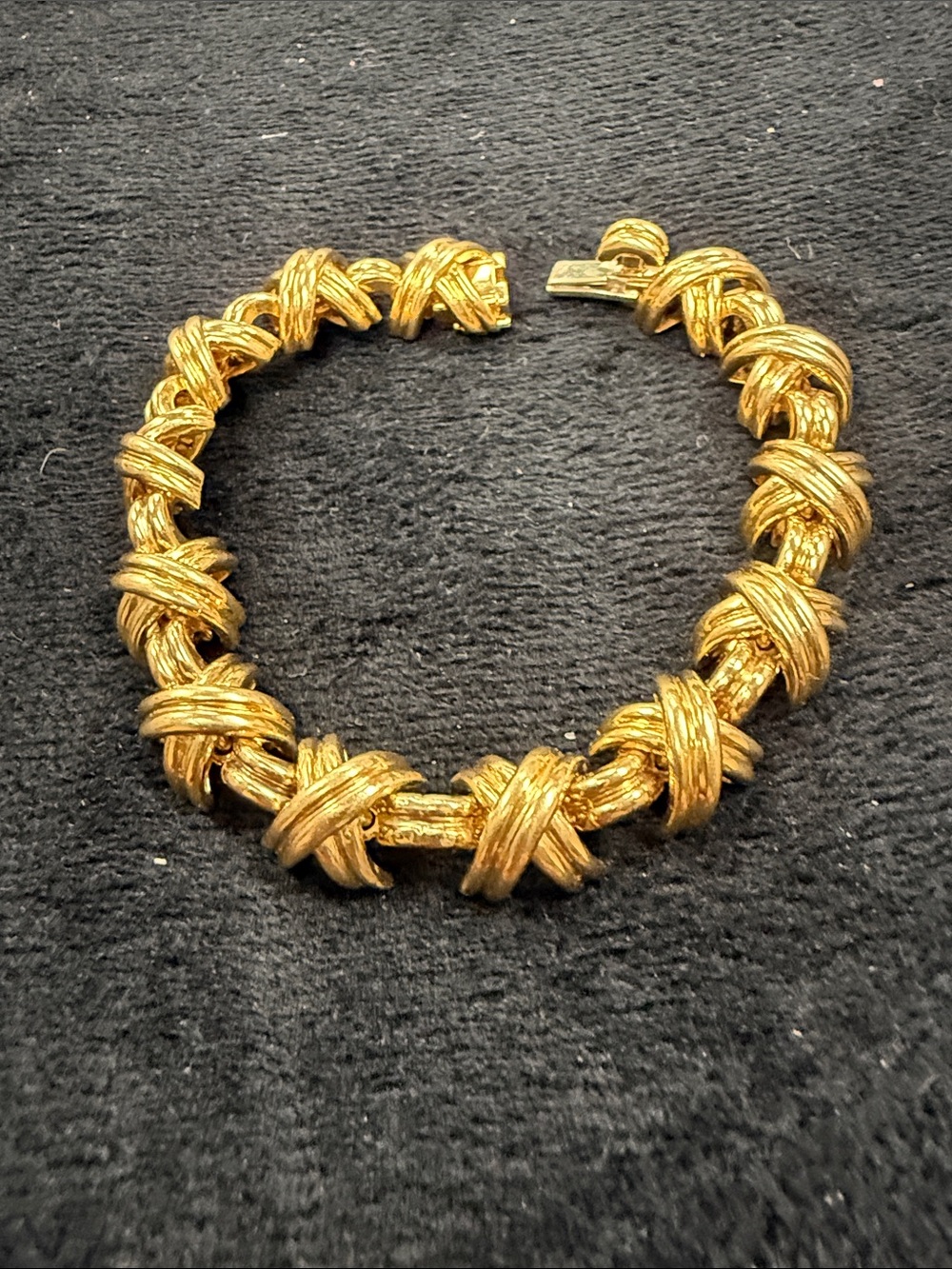 Estate Vintage Tiffany &CO Signature 18K Yellow Gold Bracelet